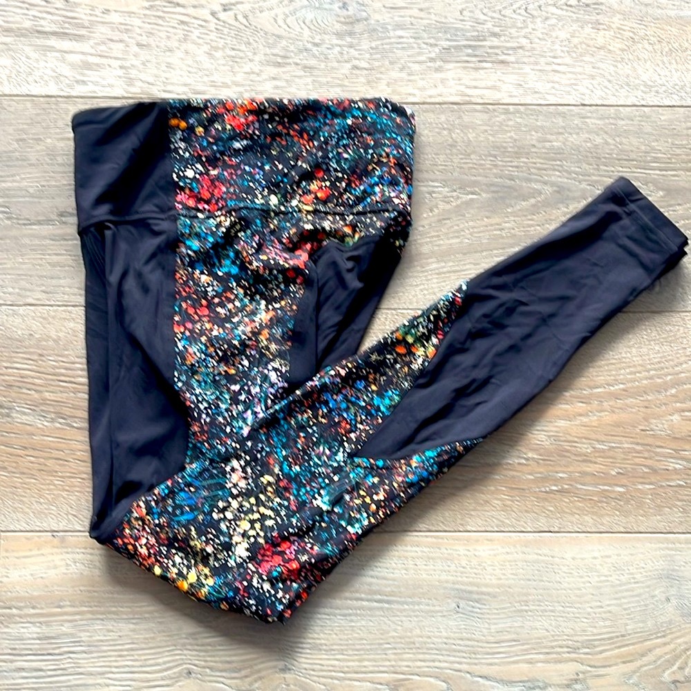 Lululemon Wake and Train Tight 28” Black/Flowerescent Multi Color 4 Dot - Picture 6 of 10